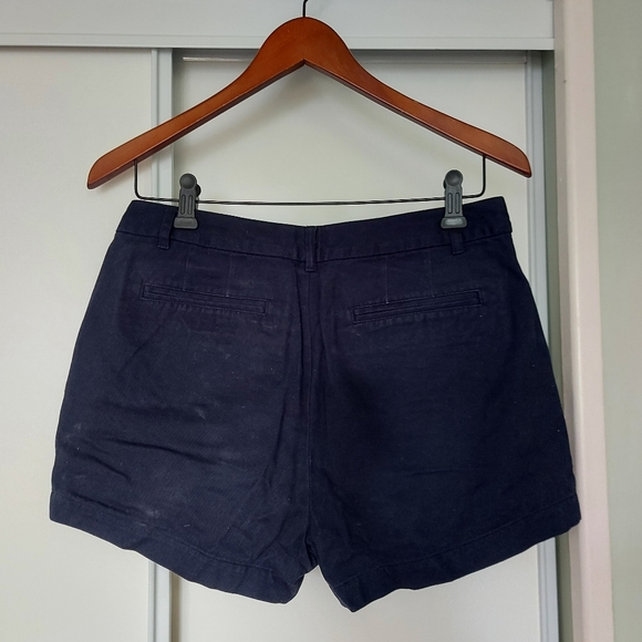 Navy Khaki shorts US28 - Picture 2 of 3